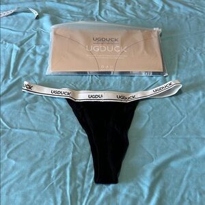 Duck Black Women's Panties size large new